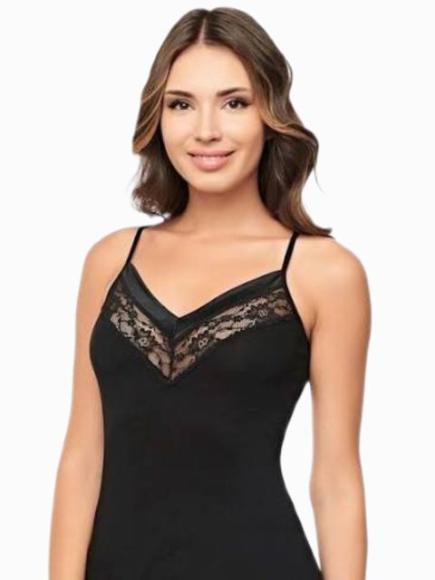 Kadın İp Askılı Üçgen Göğüs Dantelli Body
